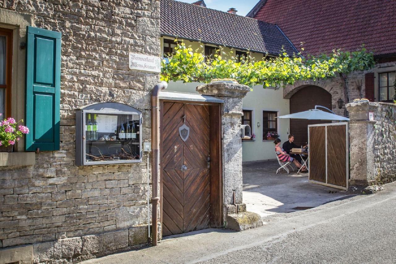 Апартаменты Weingut Knauer Деттельбах Экстерьер фото